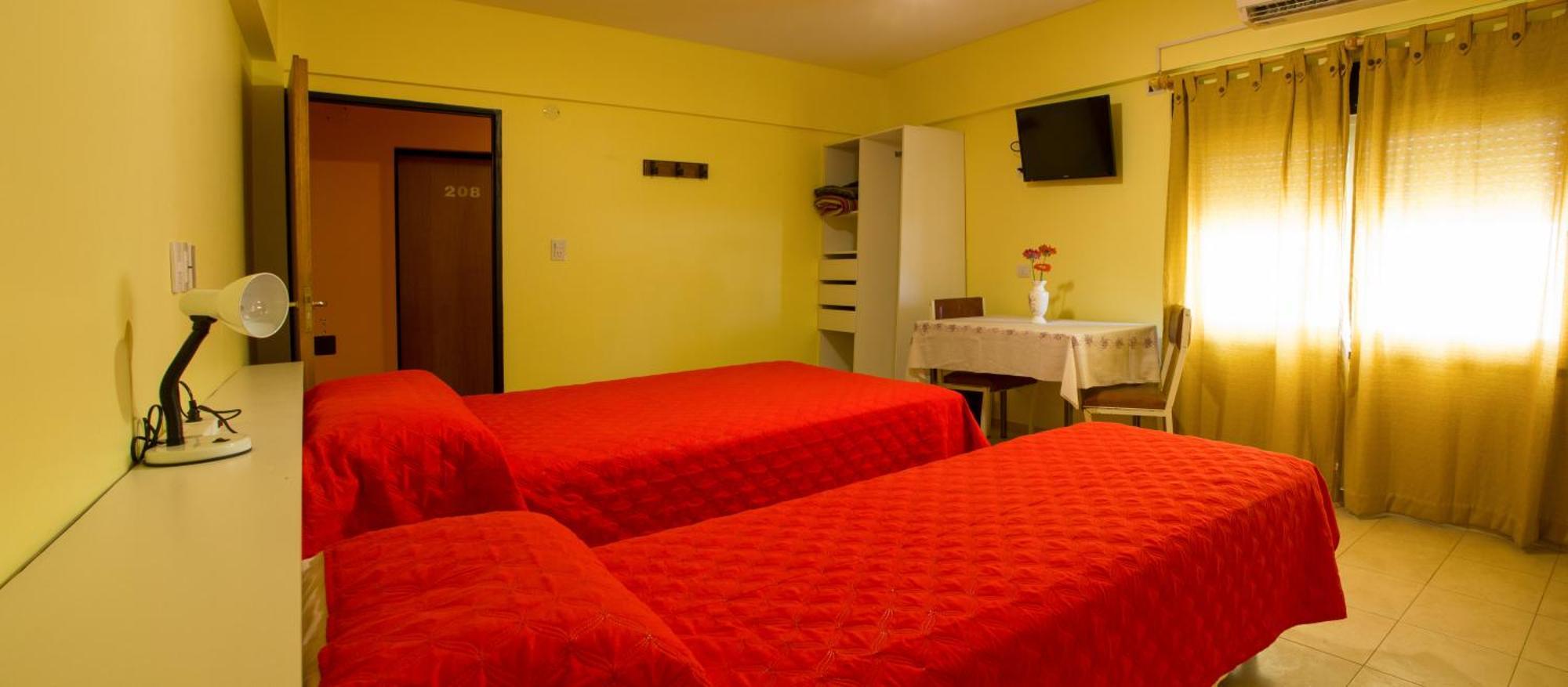 Bari Hotel Capdevila Exterior photo